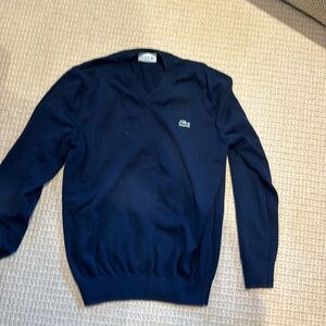 Men’s v neck sweater